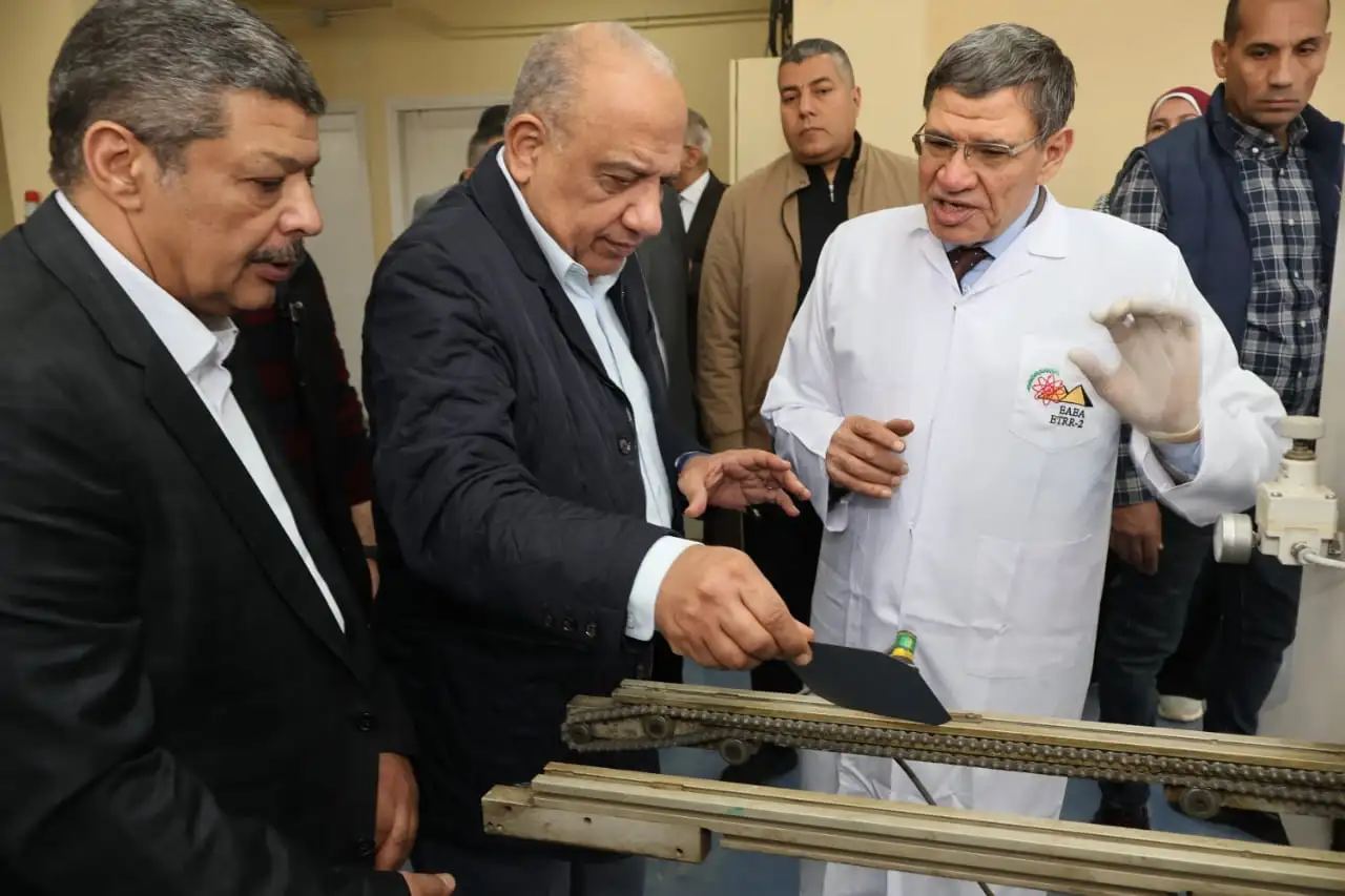 في زيارة ميدانية …''وزير الكهرباء'' يتفقد هيئة الطاقة الذرية بمنطقة أنشاص ويتابع مستجدات تنفيذ مشروعات العمل وخطة التطوير.