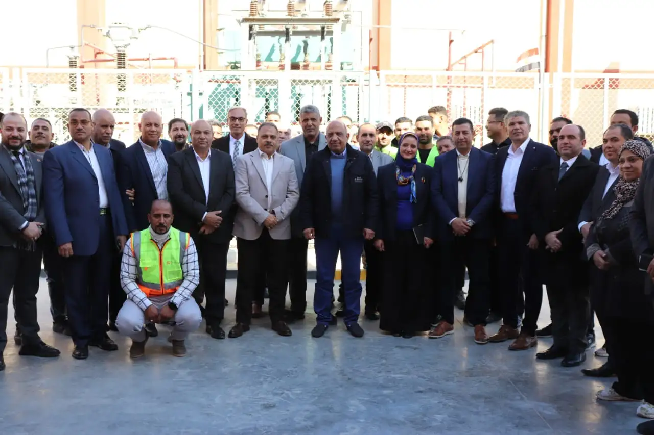 ''وزير الكهرباء'' يرافقه ''محافظ الشرقية'' يتفقدان محطة محولات الزقازيق جهد 11/66/220/500 ويشهدان وضع الجهد، وإطلاق التيار الكهربائي والربط على الشبكة